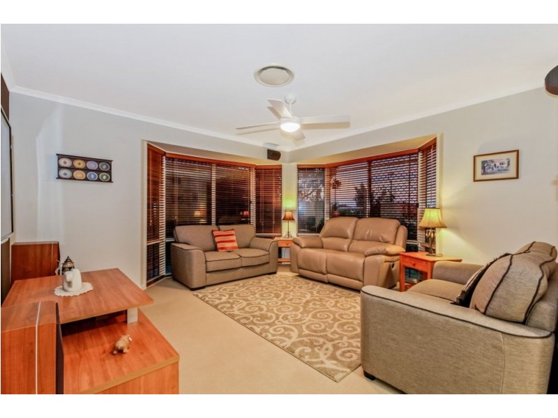 19 Vibrant Court, Dakabin QLD 4503