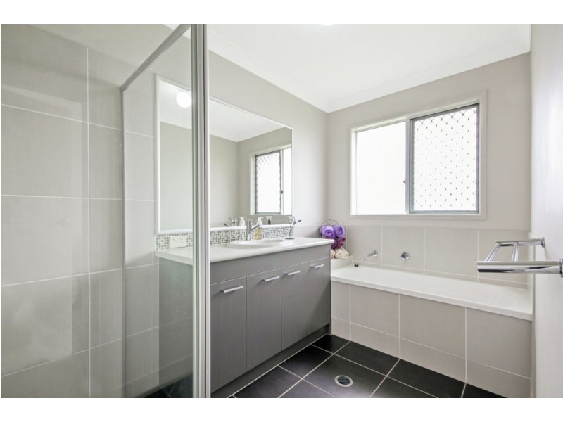 11 Sage Parade, Griffin QLD 4503