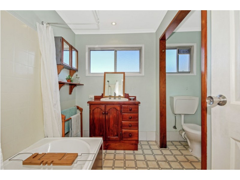 37 Warroo Drive, Deception Bay QLD 4508