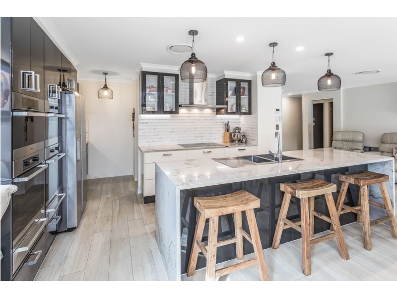 17 Karaman Court, Dakabin QLD 4503