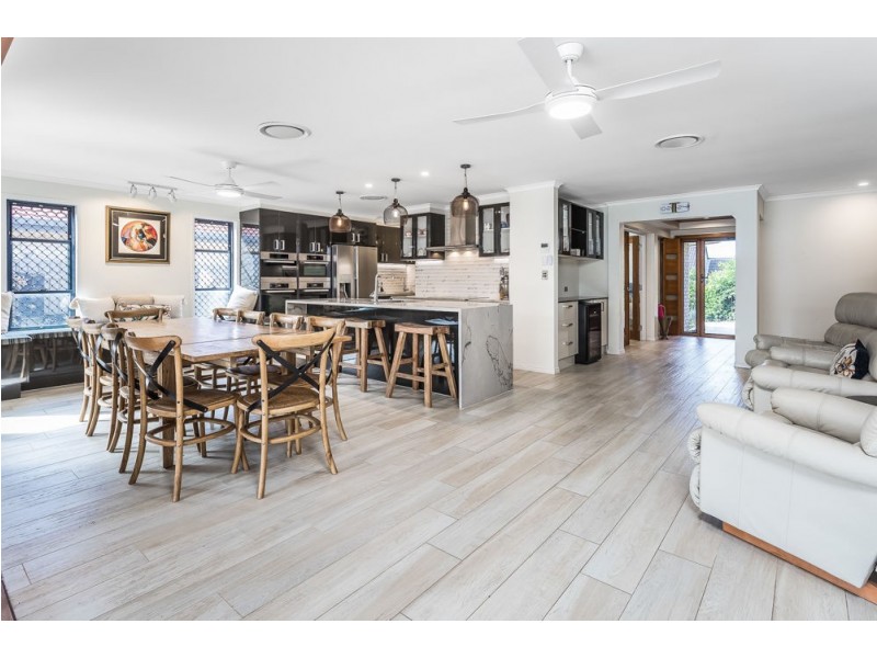 17 Karaman Court, Dakabin QLD 4503