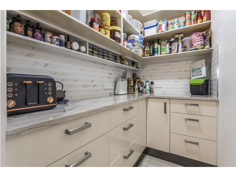 17 Karaman Court, Dakabin QLD 4503