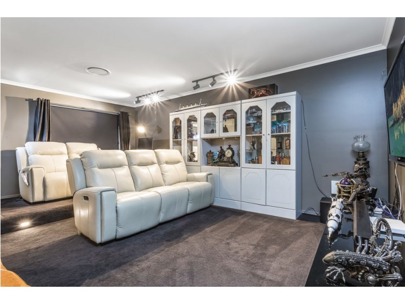 17 Karaman Court, Dakabin QLD 4503