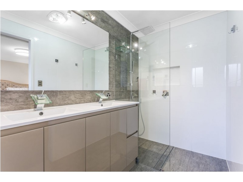 17 Karaman Court, Dakabin QLD 4503