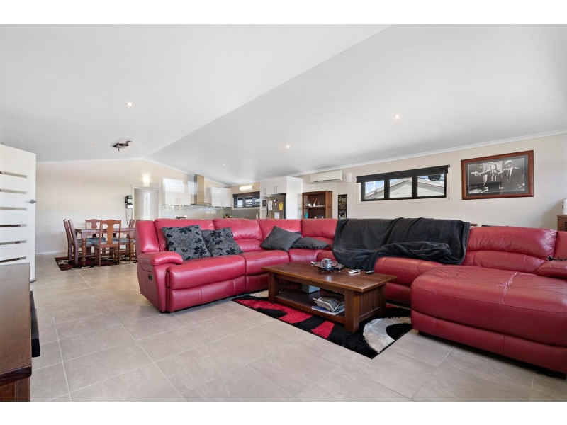 41 Avondale Street, Morayfield QLD 4506