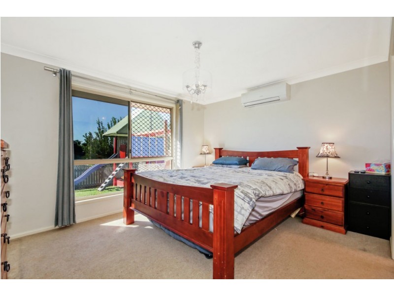 8 Abernant Court, Dakabin QLD 4503
