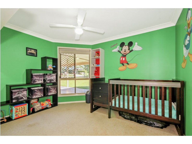 8 Abernant Court, Dakabin QLD 4503