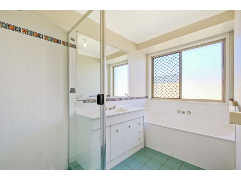 8 Abernant Court, Dakabin QLD 4503