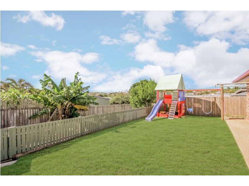 8 Abernant Court, Dakabin QLD 4503