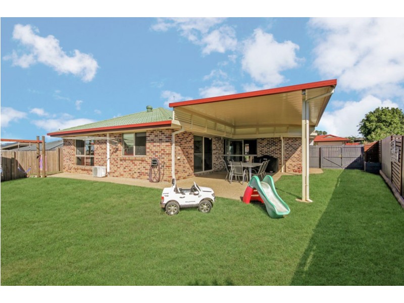 8 Abernant Court, Dakabin QLD 4503