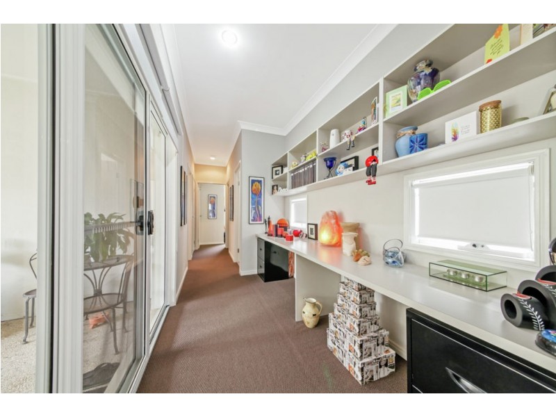 1 KOWARI CRESCENT, North Lakes QLD 4509