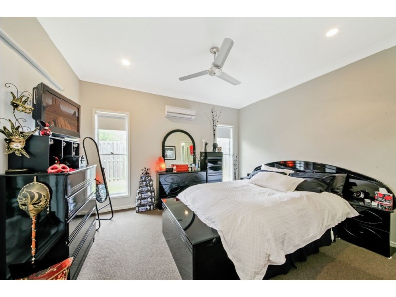 1 KOWARI CRESCENT, North Lakes QLD 4509
