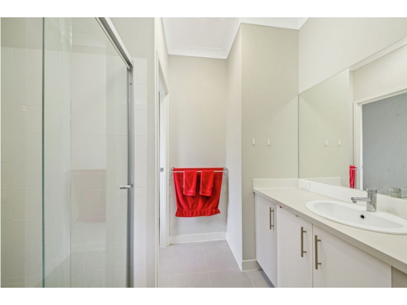 1 KOWARI CRESCENT, North Lakes QLD 4509