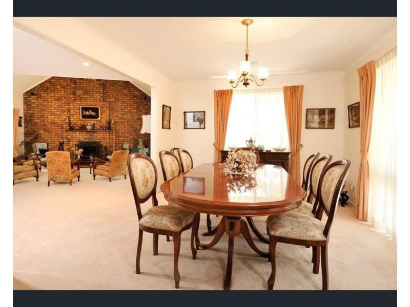 359 Raynbird Road, Narangba QLD 4504