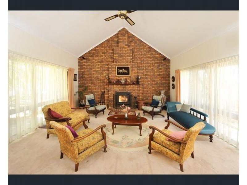 359 Raynbird Road, Narangba QLD 4504