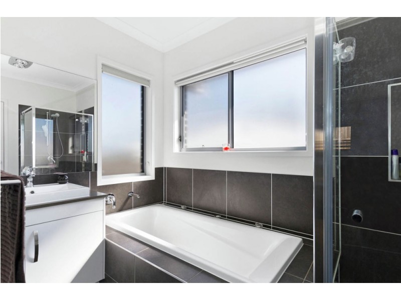 5 Capuchin Close, Dakabin QLD 4503