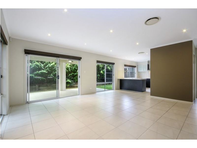 11 Holly Cresent, Griffin QLD 4503