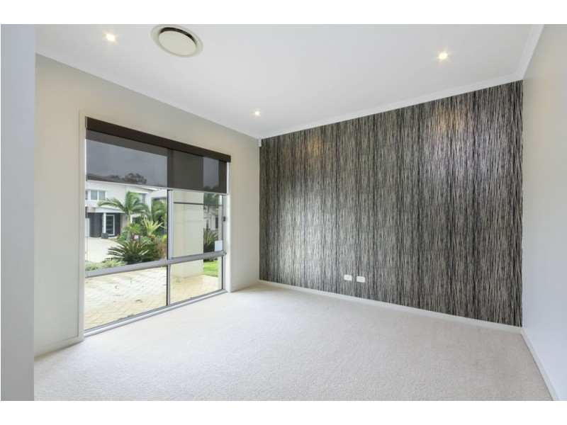 11 Holly Cresent, Griffin QLD 4503