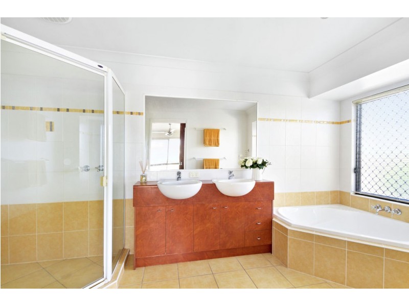 11 Drummond Court, North Lakes QLD 4509