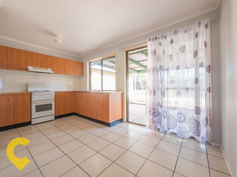 37 Moatah Drive, Beachmere QLD 4510