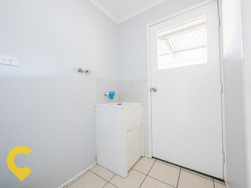 37 Moatah Drive, Beachmere QLD 4510