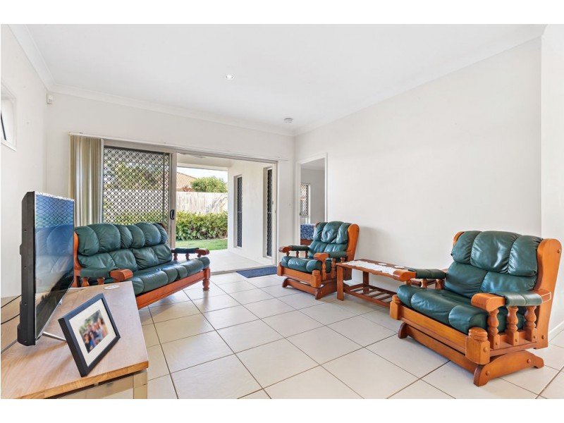 9 Silkyoak Court, North Lakes QLD 4509