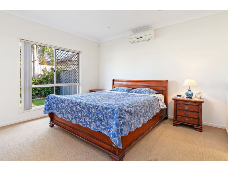 9 Silkyoak Court, North Lakes QLD 4509