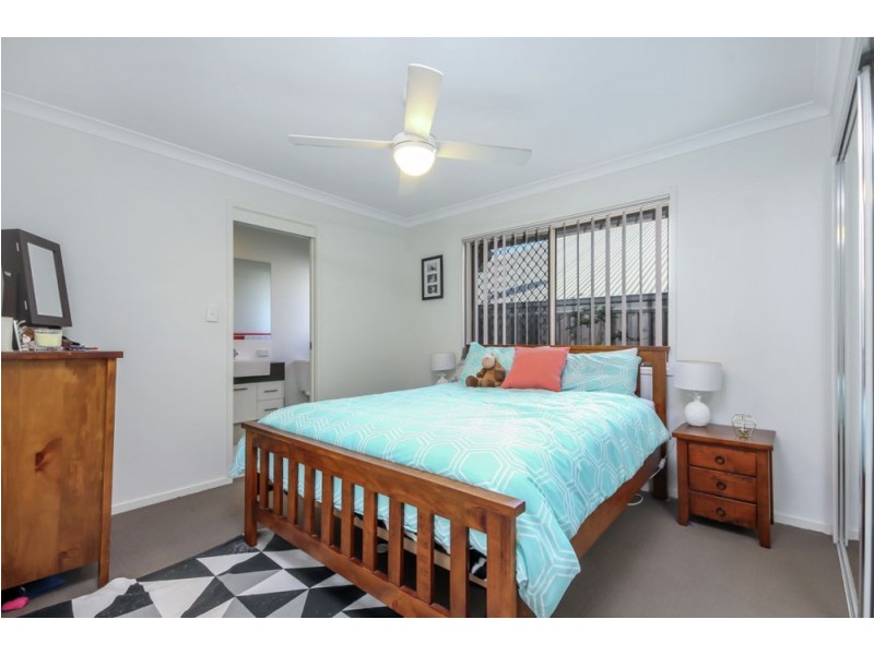 19 Bowerbird Crescent, Dakabin QLD 4503