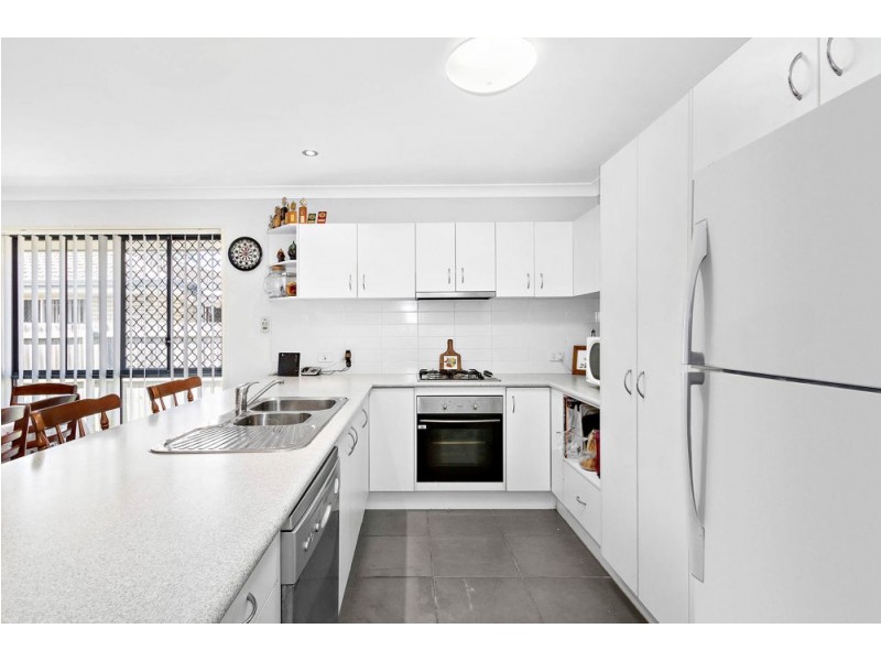 2 Tylah Street, Kallangur QLD 4503