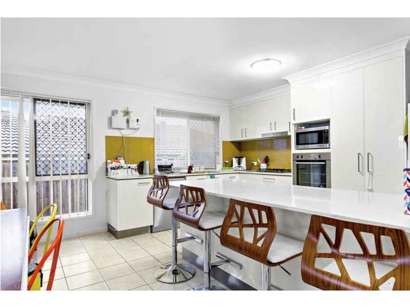 32 Duporth Crescent, Dakabin QLD 4503