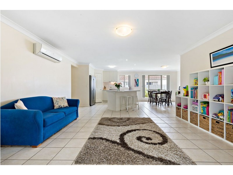 44 Finnegan Street, Rothwell QLD 4022