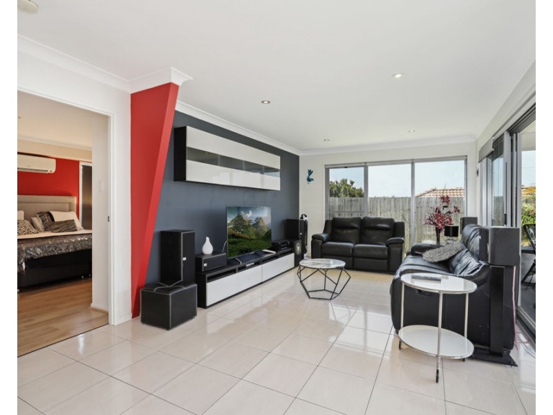 4 Chamomile street, Griffin QLD 4503
