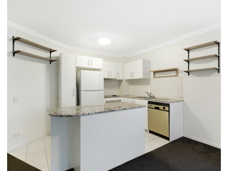 205/89 Landsborough Avenue, Scarborough QLD 4020