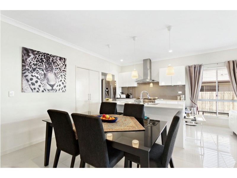 14 Merion Crescent, North Lakes QLD 4509