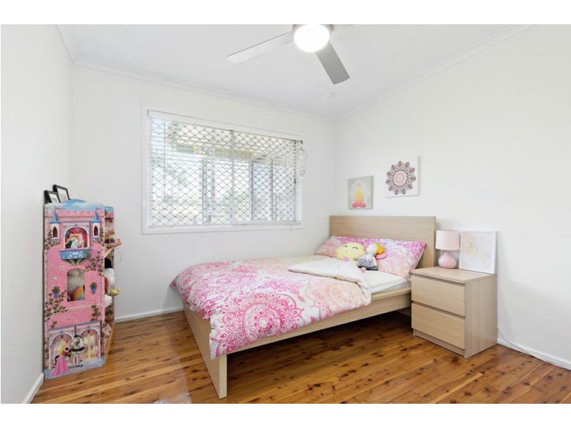 4 Bluegum Street, Kallangur QLD 4503