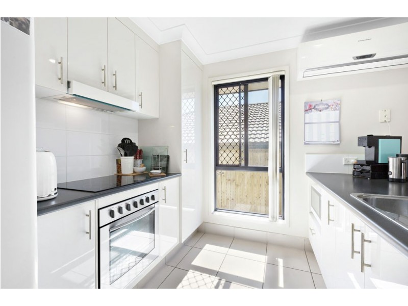 49 Menara Circuit, North Lakes QLD 4509