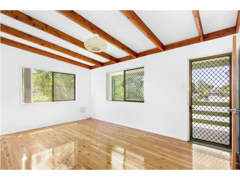 12 Minstrel Street, Kallangur QLD 4503