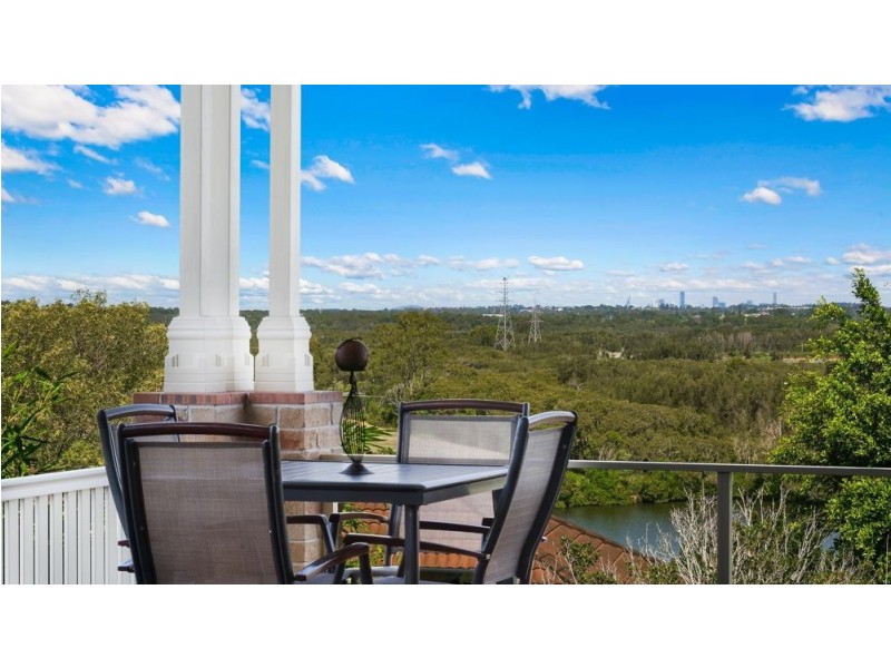 15 Edgewater Court, Murrumba Downs QLD 4503