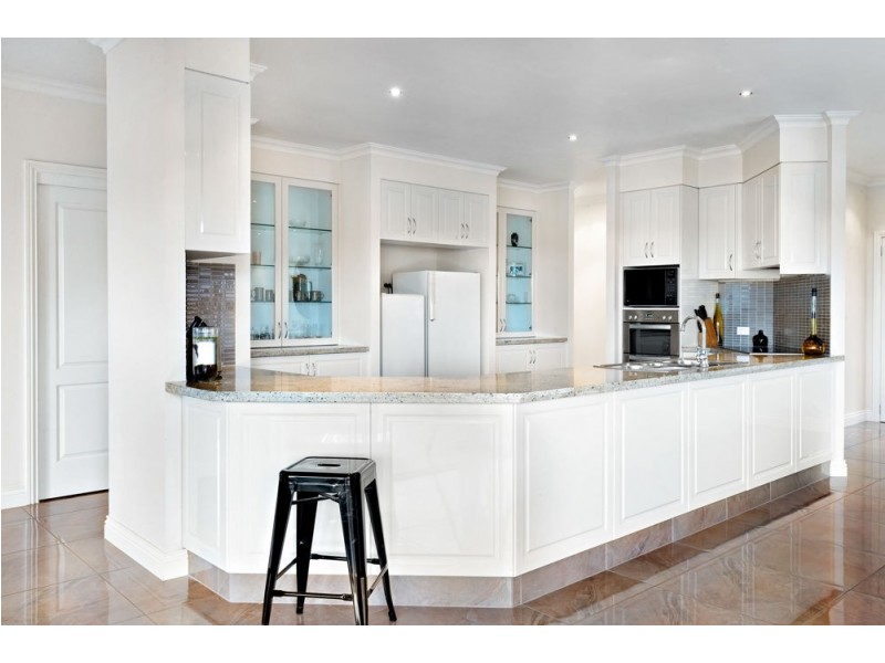 15 Edgewater Court, Murrumba Downs QLD 4503
