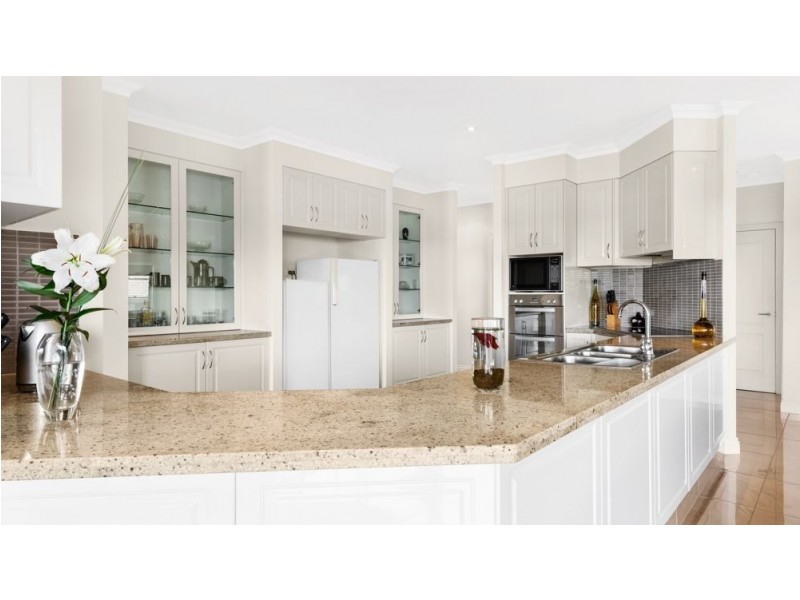 15 Edgewater Court, Murrumba Downs QLD 4503