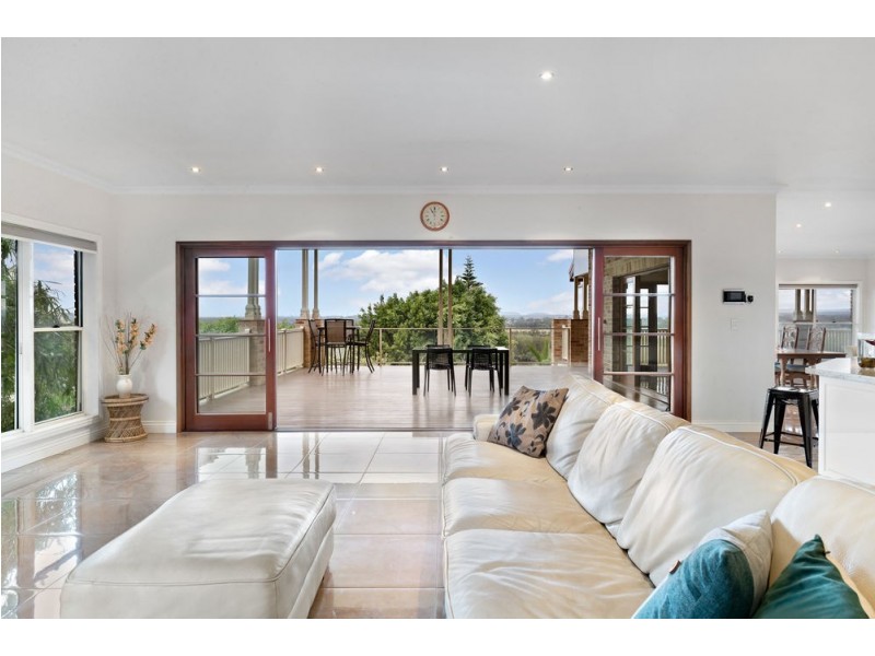 15 Edgewater Court, Murrumba Downs QLD 4503