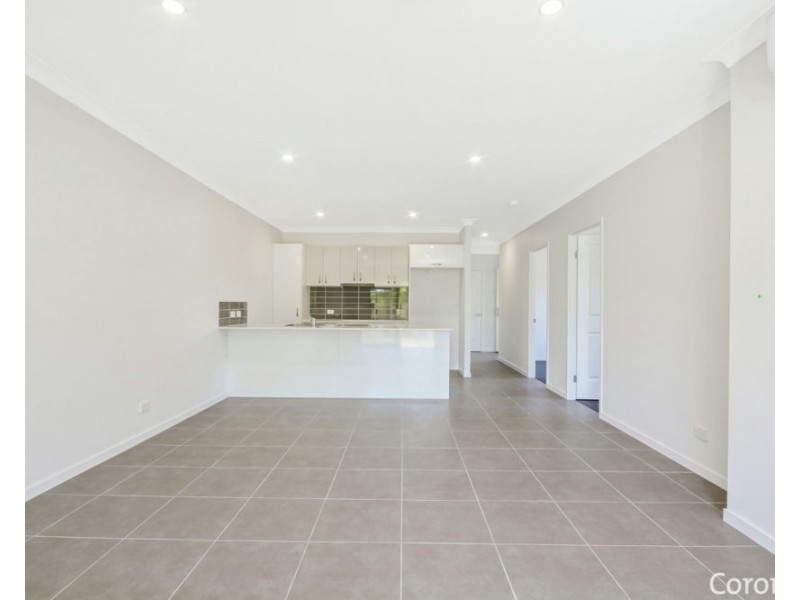 1/2 Tarong Avenue, North Lakes QLD 4509