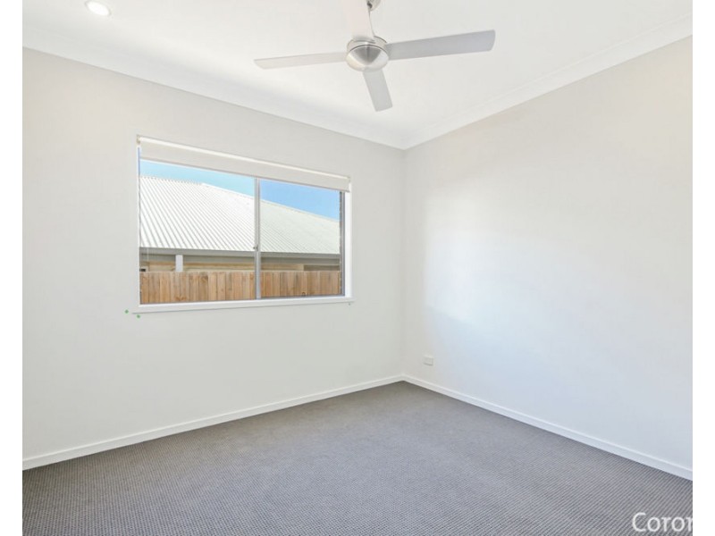 1/2 Tarong Avenue, North Lakes QLD 4509