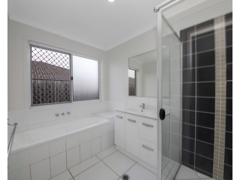 41 Hubner Drive, Rothwell QLD 4022