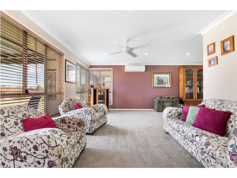 11 Boondooma Circuit, Albany Creek QLD 4035