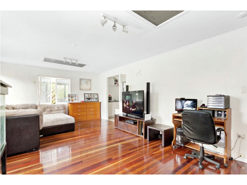 28 Crest Street, Kallangur QLD 4503