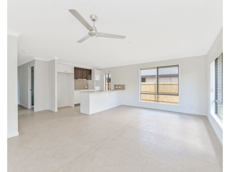 32 Whitehaven Street, Burpengary QLD 4505