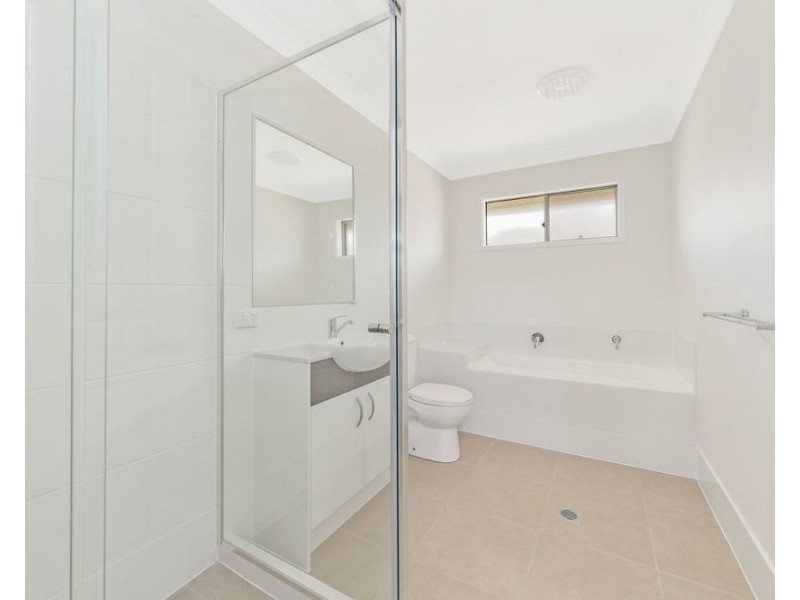 32 Whitehaven Street, Burpengary QLD 4505