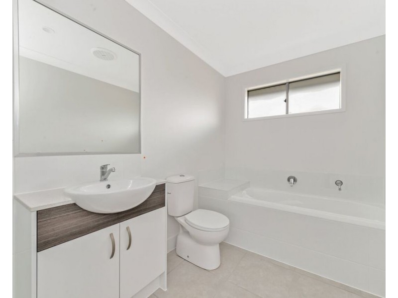 28 Whitehaven Street, Burpengary QLD 4505