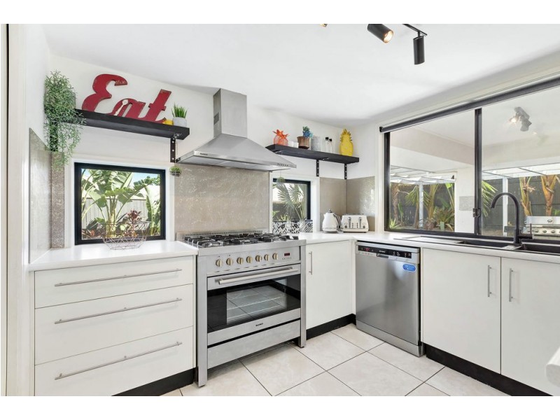 23 Astley Parade, North Lakes QLD 4509